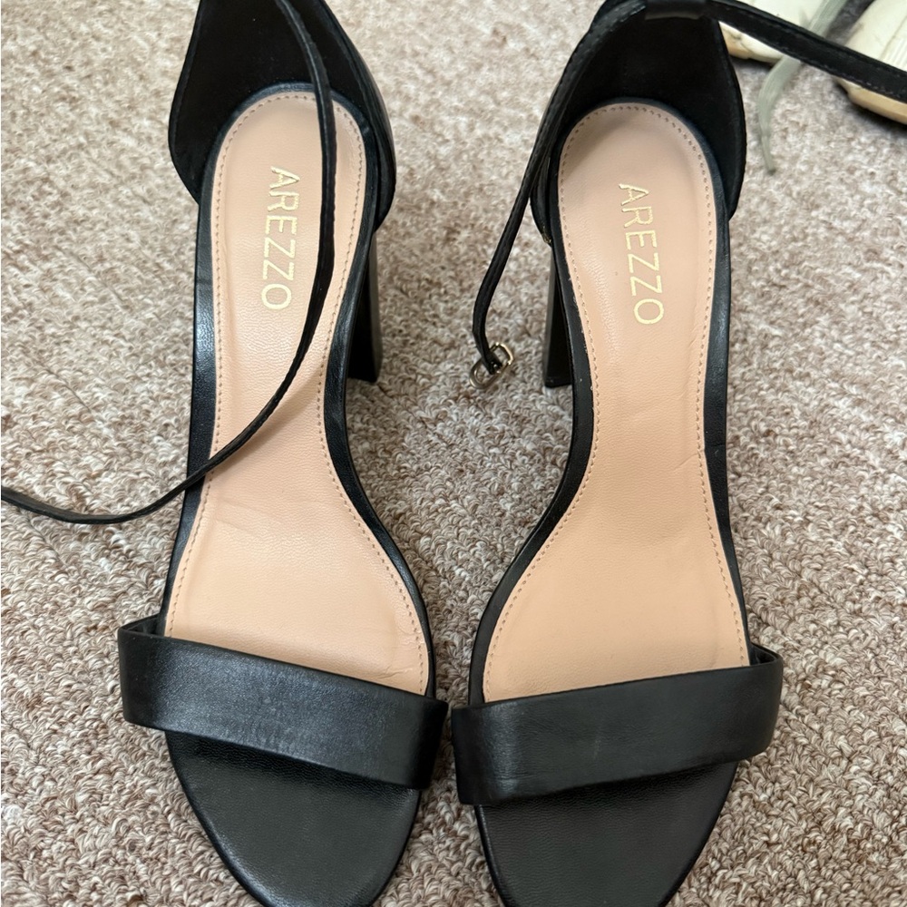 Black Women's Heeled Sandals
